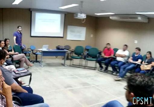 Policlínica Dr. Frutuoso Gomes de Freitas promoveu roda de conversa com profissionais médicos.